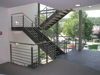 Stahlwangentreppe2